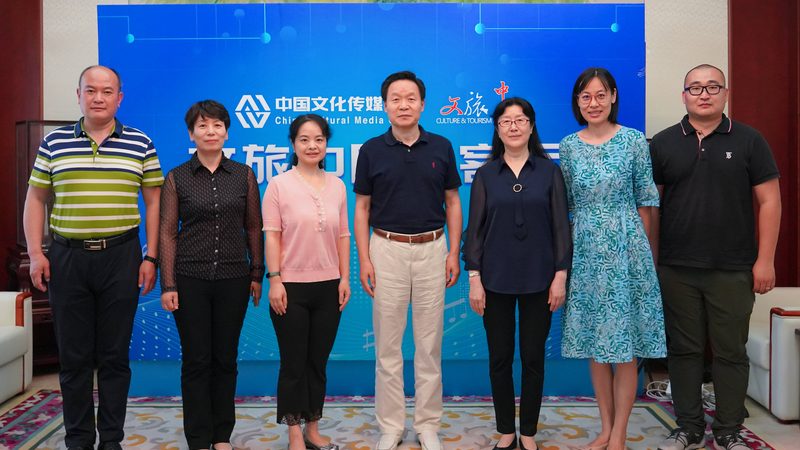 科技公司VI设计参数规范：从模板化到品牌资产的关键跃迁